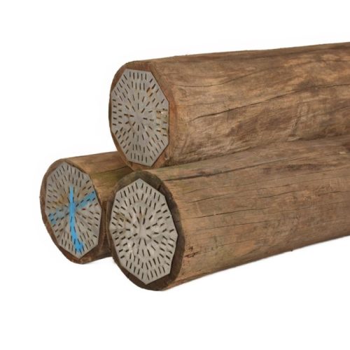 Cloeziana hout Cloeziana palen duurzaam hardhout hardhouten palen tropisch hardhout hout voor schutting hout voor afrastering hout voor beschoeiing Eucalyptus Cloeziana buitenhout duurzaam